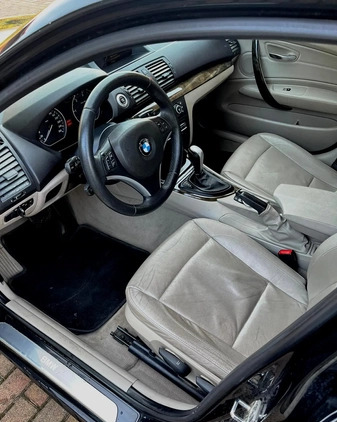 BMW Seria 1 cena 23900 przebieg: 225000, rok produkcji 2009 z Kobylin małe 154